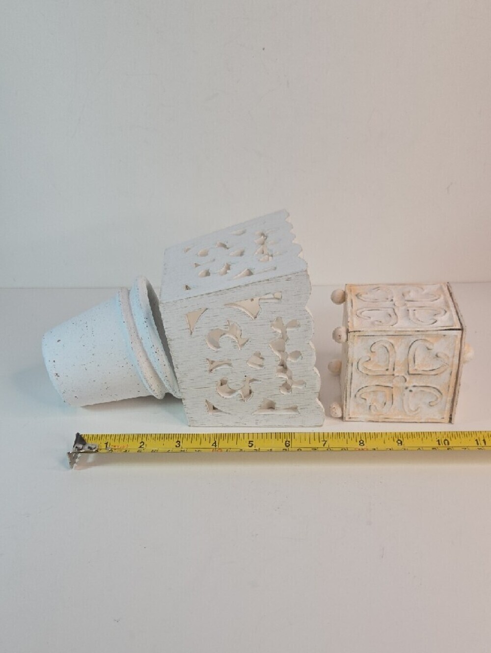 Set of 3 White Decorative Home Accent Vases and Box Shabby Chic Cottage Core - Picture 10 of 11